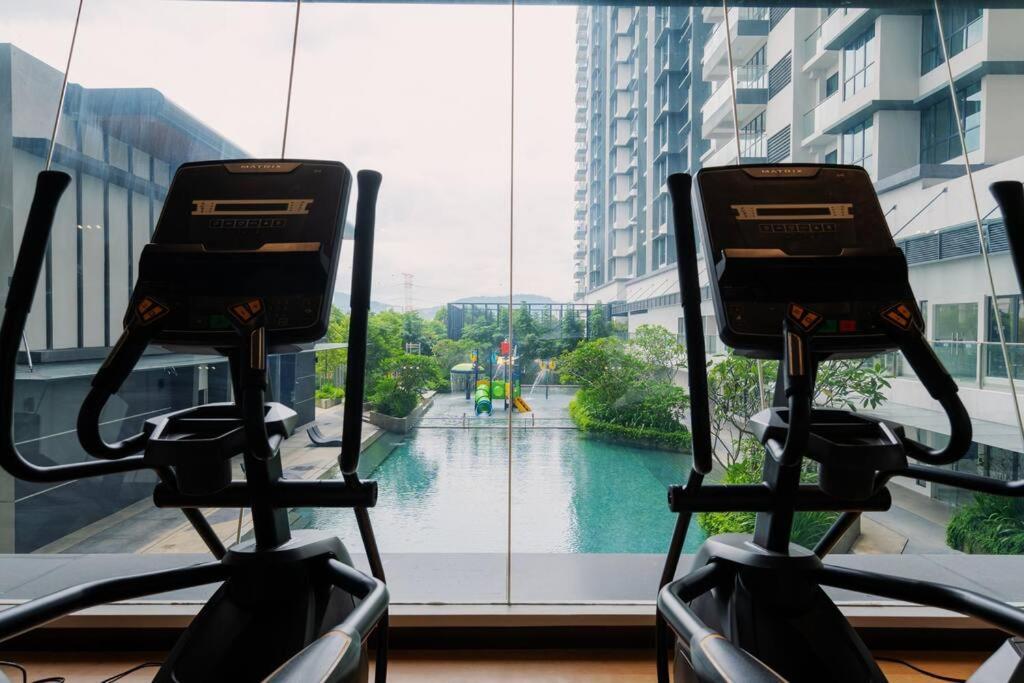 Pangsapuri Lavile Infinity Pool Walk To Sunway Velocity And Mrt Kuala Lumpur