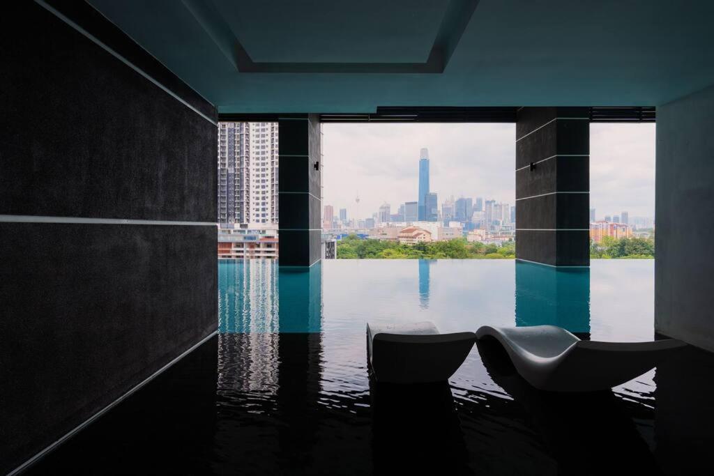 Lavile Infinity Pool Walk To Sunway Velocity And Mrt Pangsapuri *