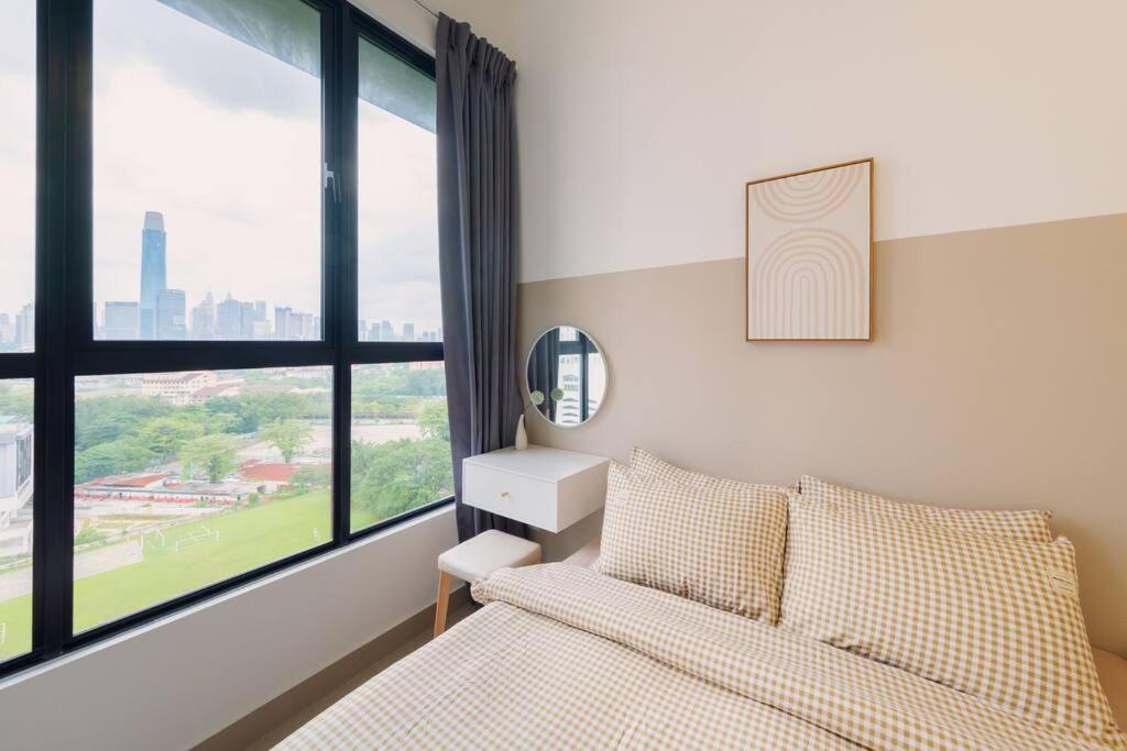 Apartment Lavile Infinity Pool Walk To Sunway Velocity And Mrt *