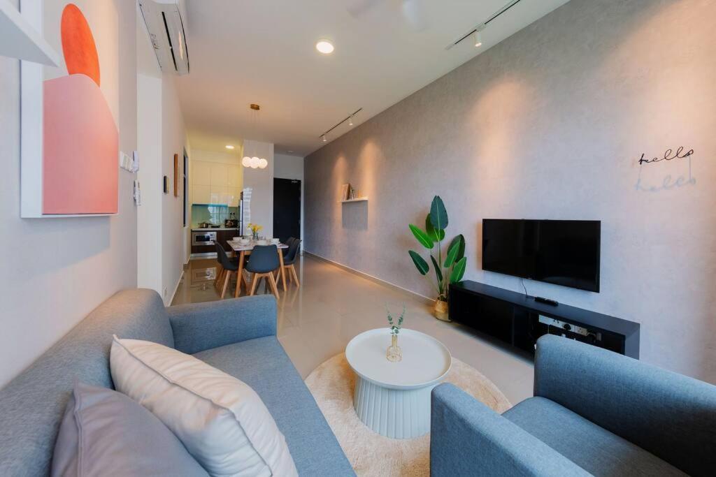 Apartment Lavile Infinity Pool Walk To Sunway Velocity And Mrt