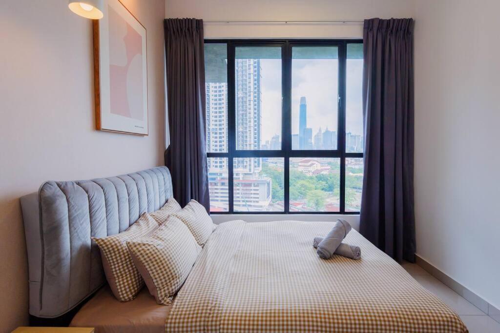 Apartment Lavile Infinity Pool Walk To Sunway Velocity And Mrt Kuala Lumpur